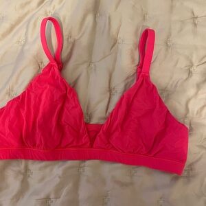 Skims fits everybody triangle bra